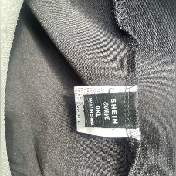 SHEIN curve black cropped cardigan size 0x - Picture 5 of 5